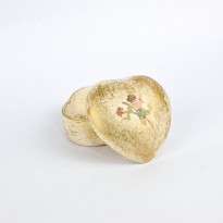 Δες το προϊόν: Φοντανιέρα Καρδιά με καπάκι - Cuoreland.gr